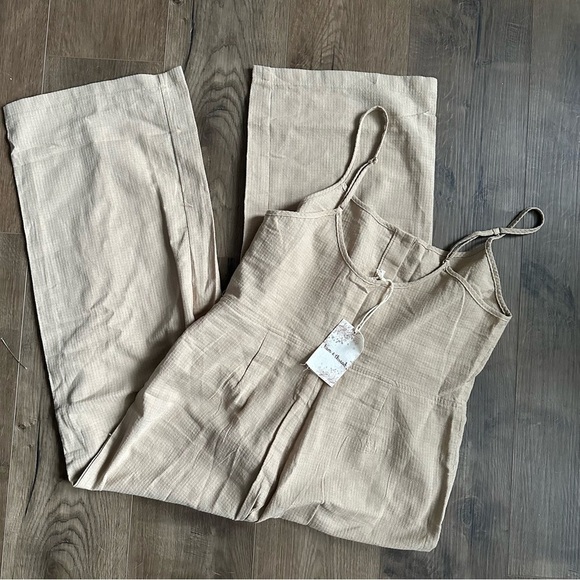 NWT Hem and Thread Easy Woven Jumpsuit - Size Medium - Picture 5 of 9